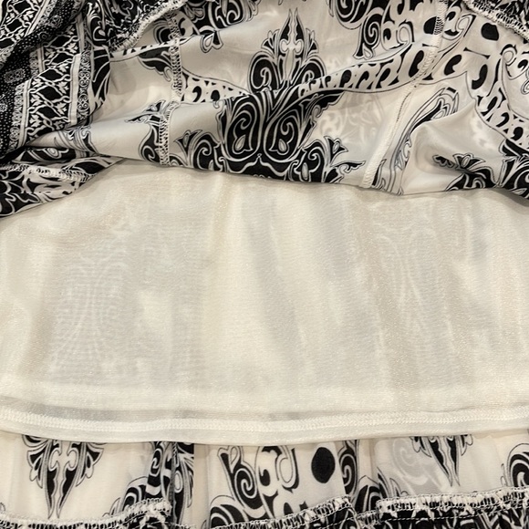 Alberto Makali Black/White Sz 6 Skirt. - Picture 5 of 6